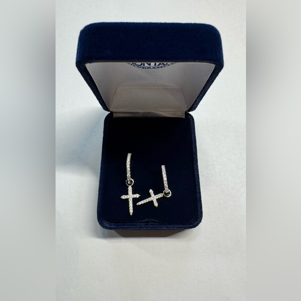Montana Silversmiths Sparkling Silver Cross Earrings - Picture 1 of 3